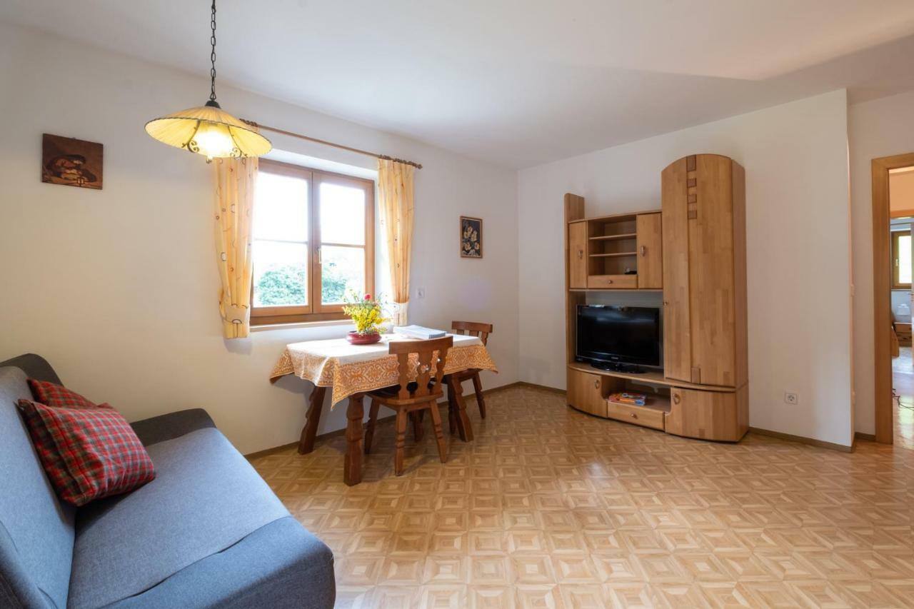 Mantingerhof Apartments Funes  Buitenkant foto